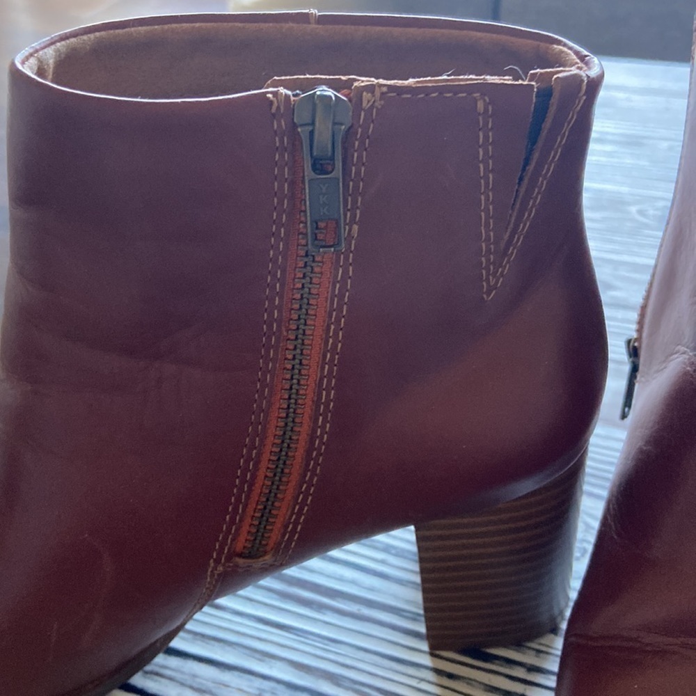 Rockport- brown heeled ankle boots- ladies size 10 - Picture 10 of 10